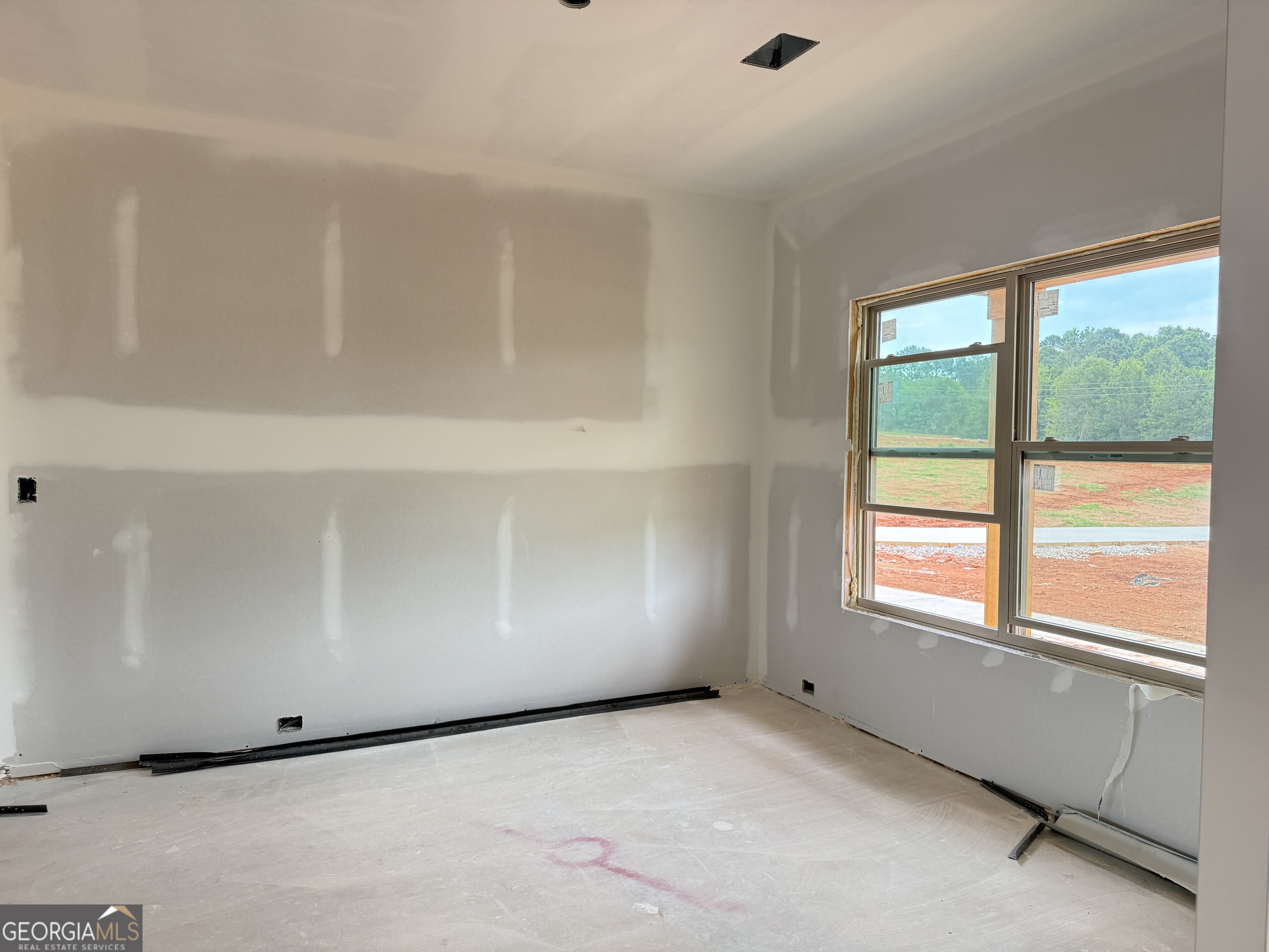 355 Merrybrook Road Williamson, GA 30292 - Photo 4 of 33