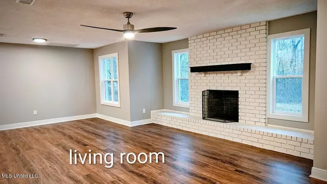 $385,000 | 151 East Eagle Ridge Drive, Florence, MS 39073