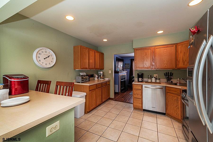9 Princeton Road Somers Point, NJ 08244 - Photo 9 of 24 Gallery Image 9