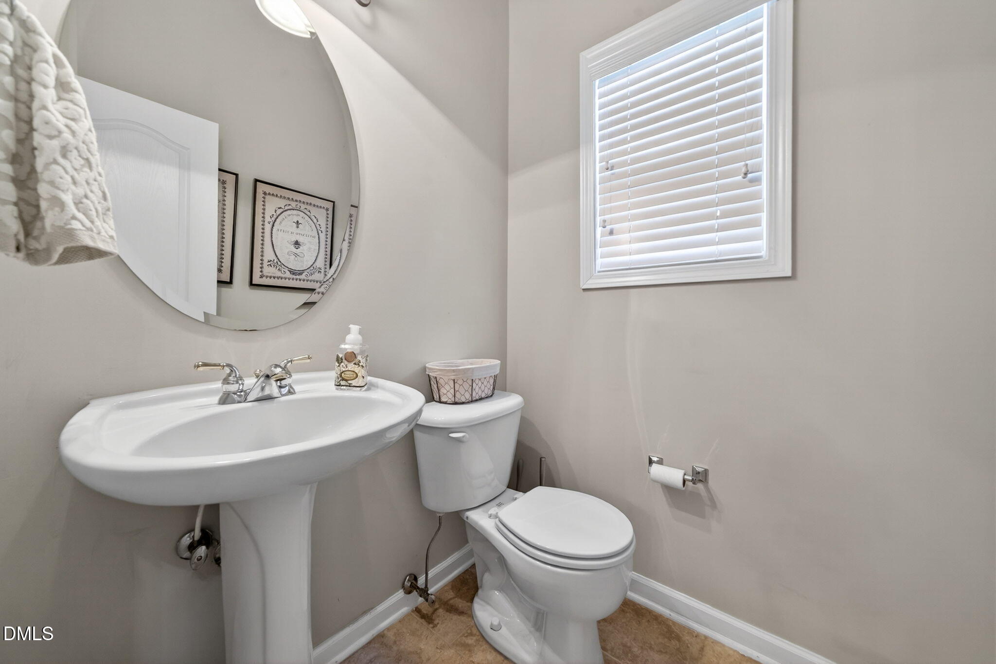 6950 Middleboro Drive Raleigh, NC 27612 - Photo 22 of 42 25-web-or-mls-6950 Middleboro Dr - 25