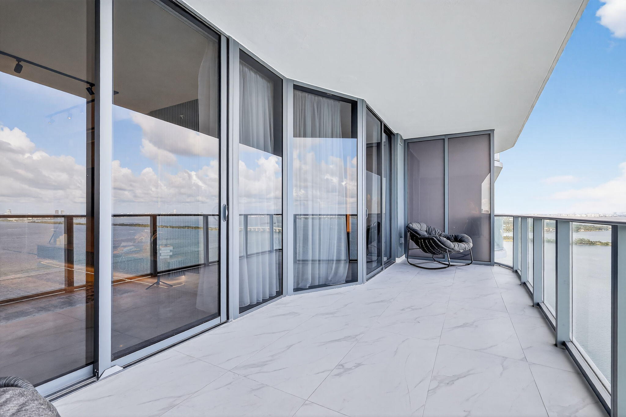 700 Northeast 23rd Street, Unit 3206 Miami, FL 33137 - Photo 30 of 37 a view of a hallway