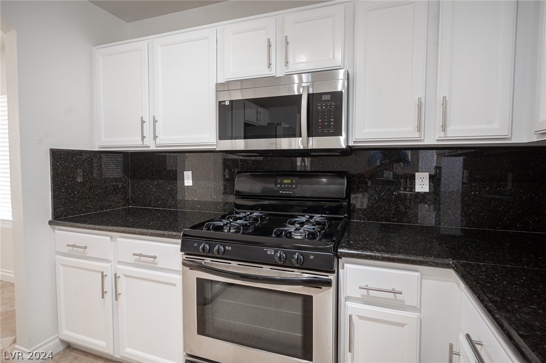 2109 Desert Peak Road Las Vegas, NV 89134 - Photo 18 of 51
