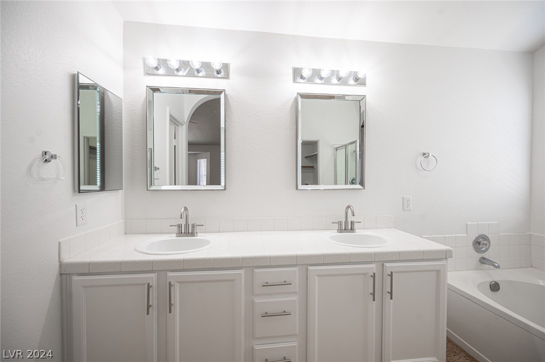 2109 Desert Peak Road Las Vegas, NV 89134 - Photo 37 of 51