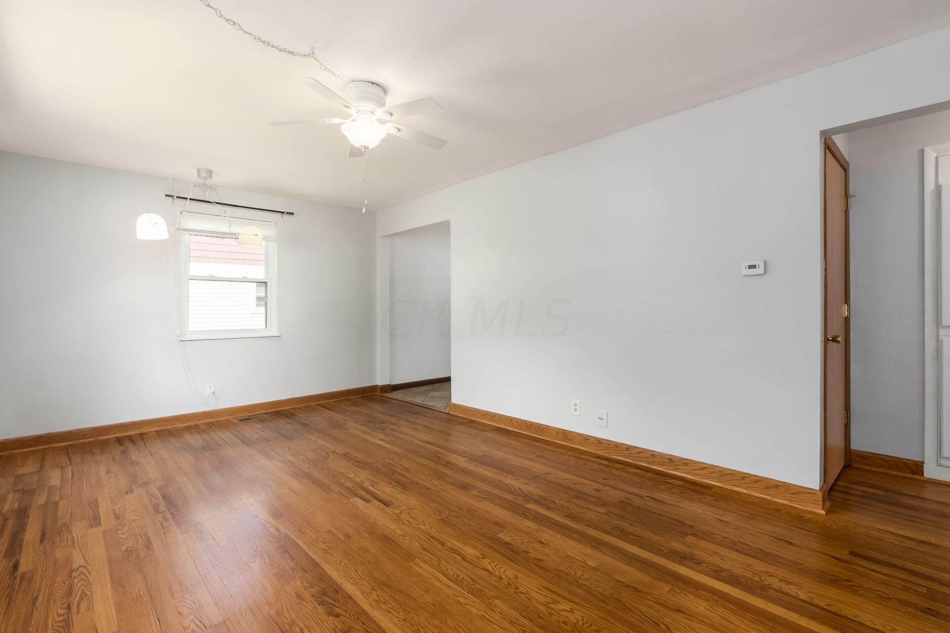 2234 Nottingham Road Columbus, OH 43221 - Photo 4 of 35 Living room.