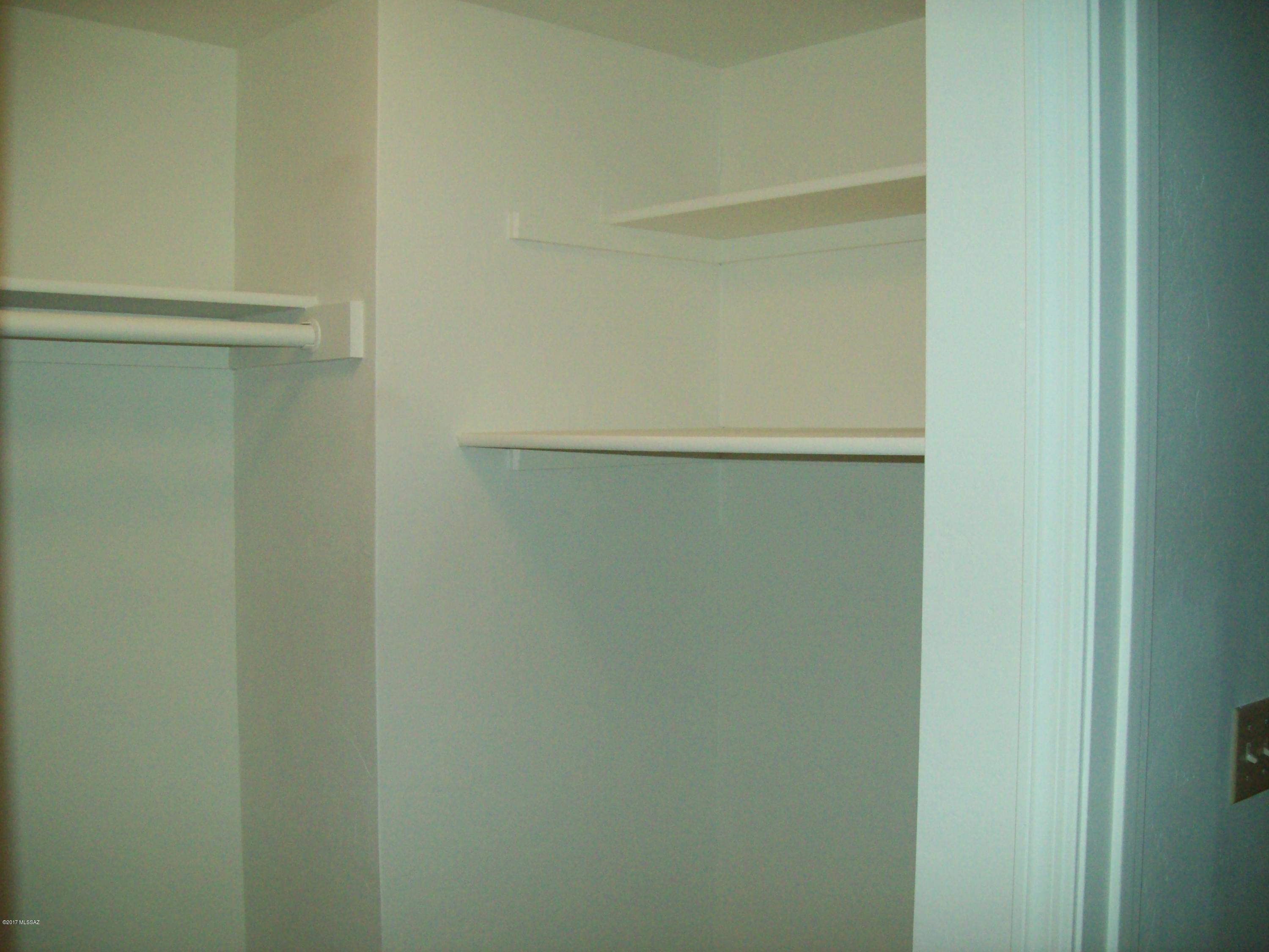 3690 North Country Club Road, Unit 1019 Tucson, AZ 85716 - Photo 7 of 21 Gallery Image 7