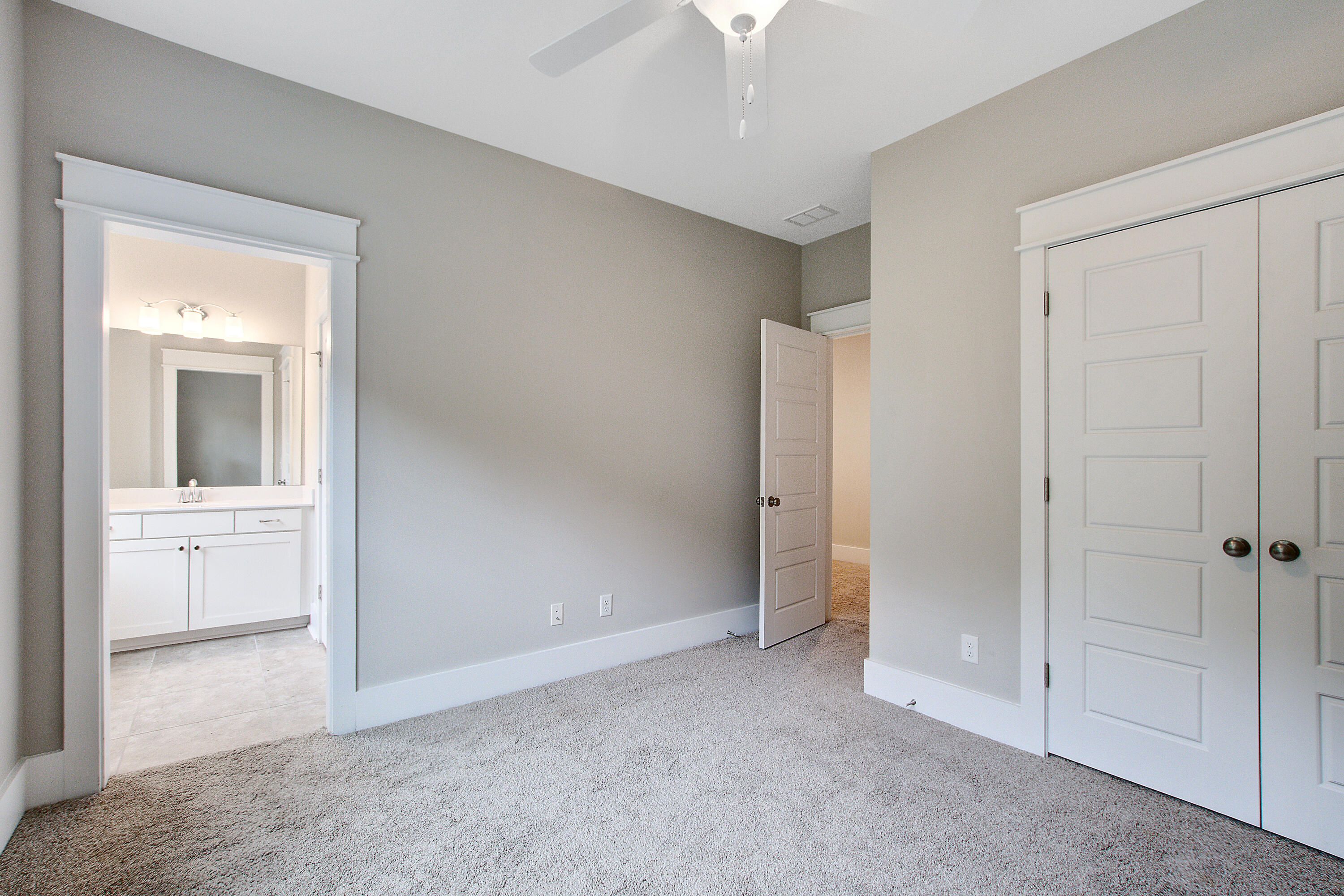 1363 Rivella Drive Mount Pleasant, SC 29464 - Photo 37 of 52 1363 (31)