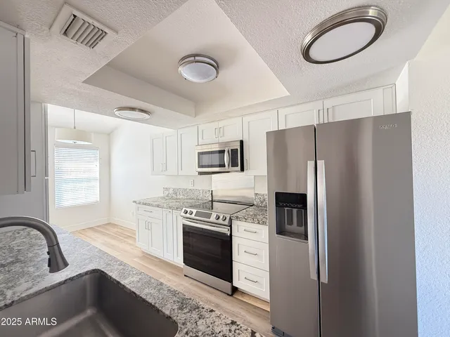 $2,195 | 5998 North 78th Street, Unit 222, Scottsdale, AZ 85250