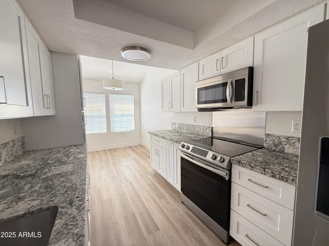 $2,195 | 5998 North 78th Street, Unit 222, Scottsdale, AZ 85250