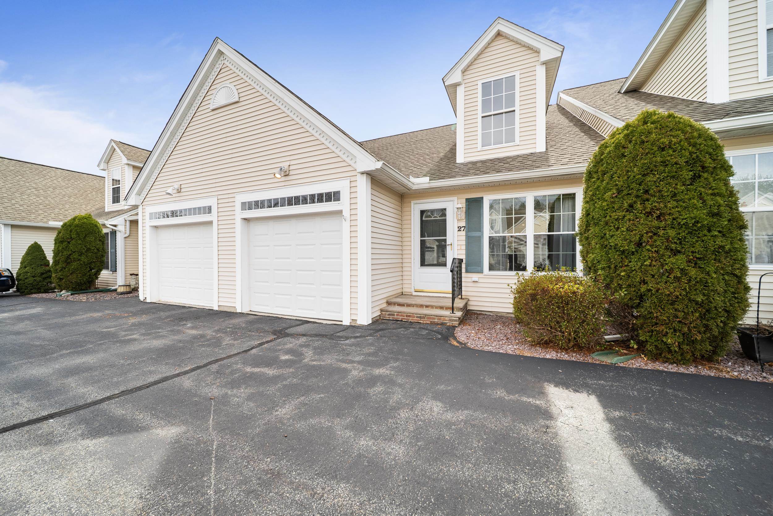 27 Pleasant Street Windham, NH 03087 - Photo 1 of 37 Gallery Image 1