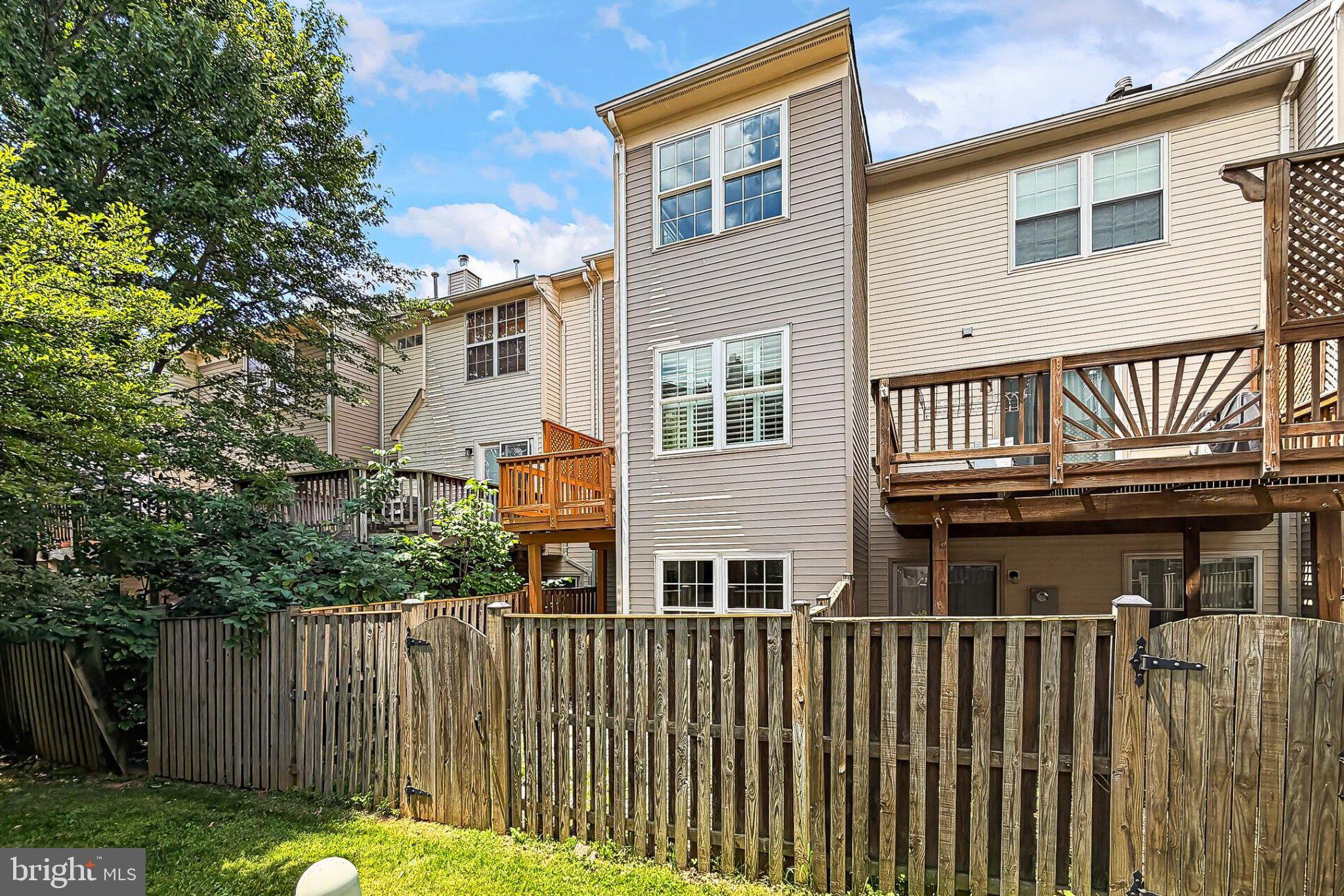 13157 Kidwell Field Road Herndon, VA 20171 - Photo 48 of 50 Charming backyard retreat awaits you.
