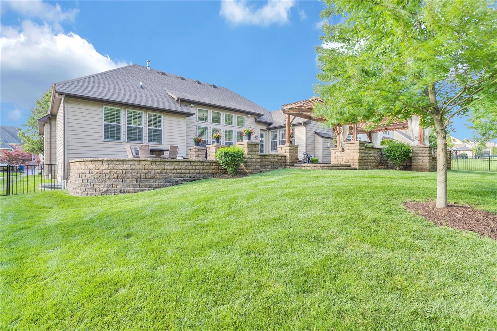 2370 Spring Mill Estates Drive St. Charles, MO 63303 - Photo 13 of 70