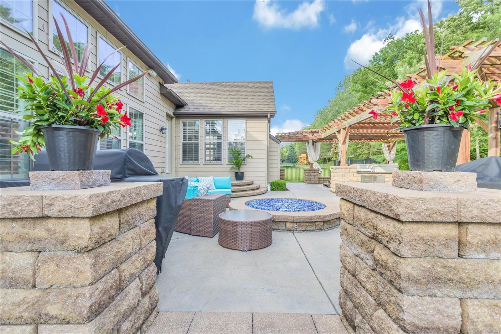 2370 Spring Mill Estates Drive St. Charles, MO 63303 - Photo 16 of 70