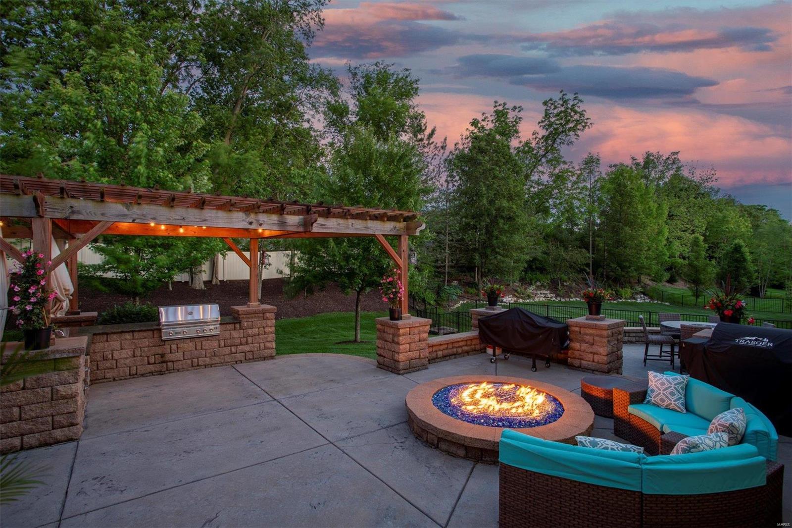 2370 Spring Mill Estates Drive St. Charles, MO 63303 - Photo 4 of 70