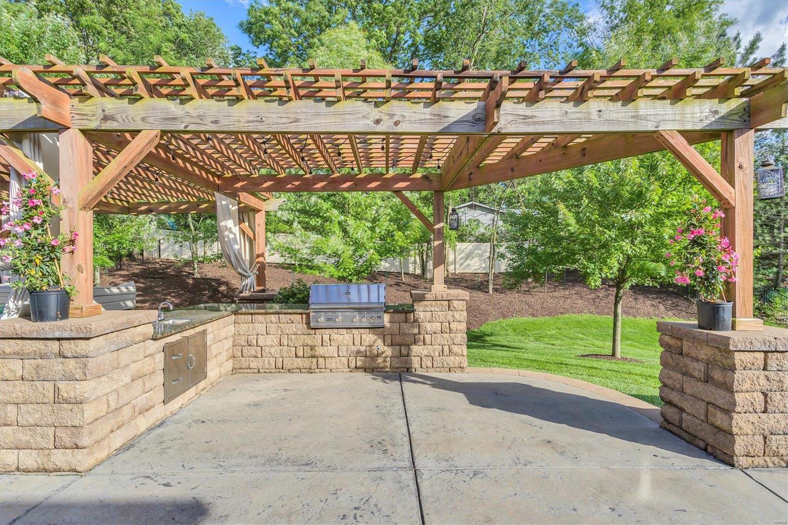 2370 Spring Mill Estates Drive St. Charles, MO 63303 - Photo 7 of 70