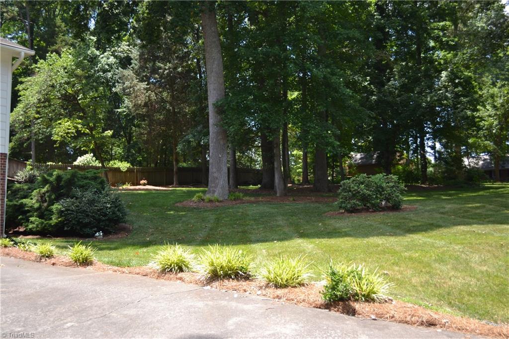 589 Barkworth Road Clemmons, NC 27012 - Photo 3 of 17 Gallery Image 3