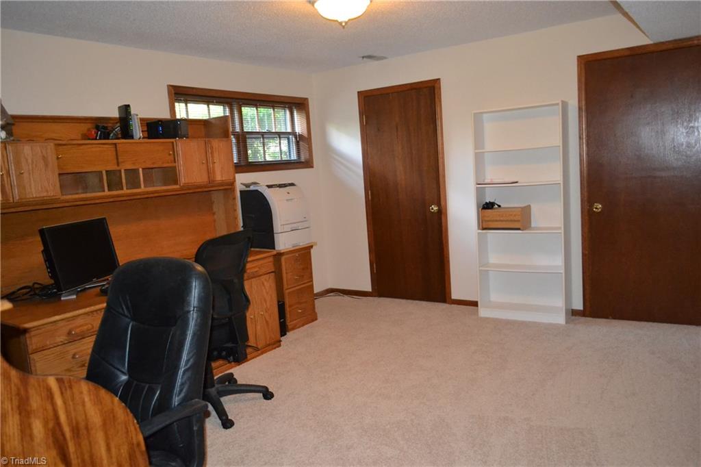 589 Barkworth Road Clemmons, NC 27012 - Photo 7 of 17 Gallery Image 7