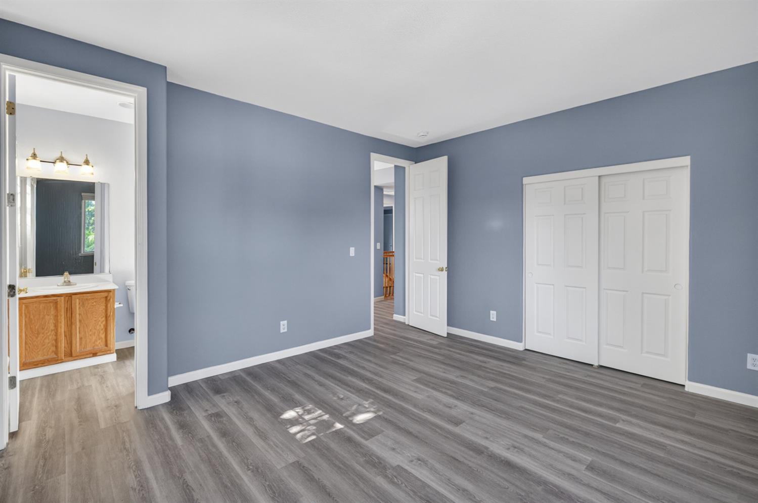 9234 Rushing Creek Way Elk Grove, CA 95624 - Photo 34 of 63