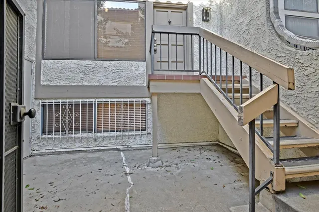 $3,450 | 20224 Sherman Way, Unit 64, Winnetka, CA 91306