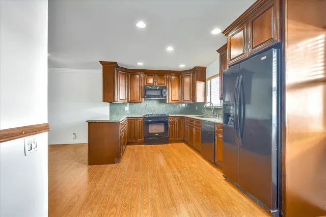 $3,450 | 20224 Sherman Way, Unit 64, Winnetka, CA 91306