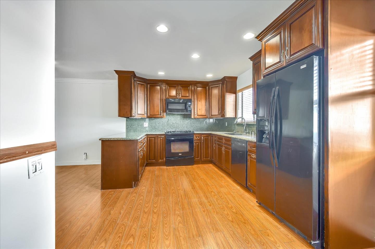 20224 Sherman Way, Unit 64 Winnetka, CA 91306 - Photo 9 of 36