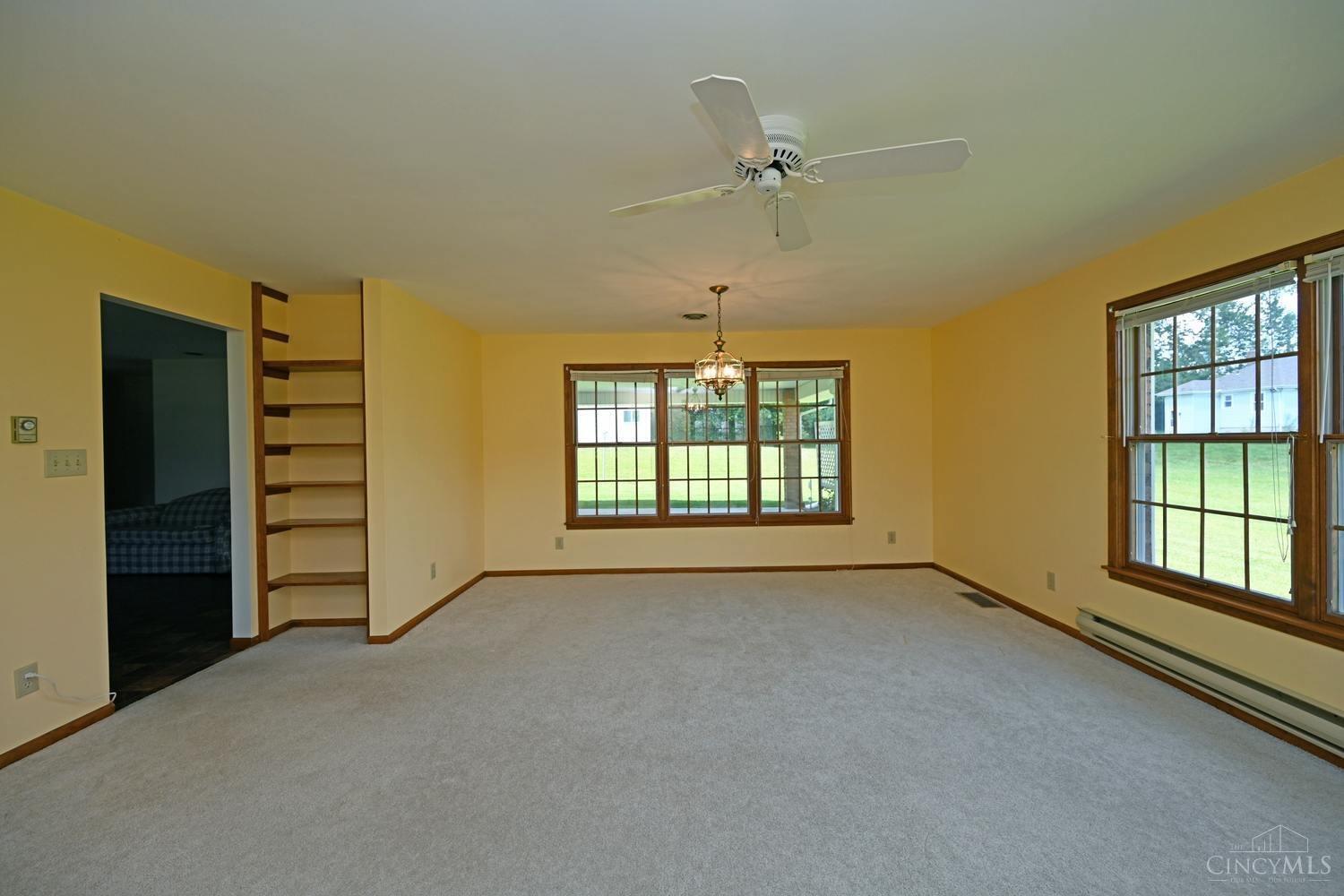 5731 Greenlawn Road Hamilton, OH 45011 - Photo 6 of 35 Gallery Image 6
