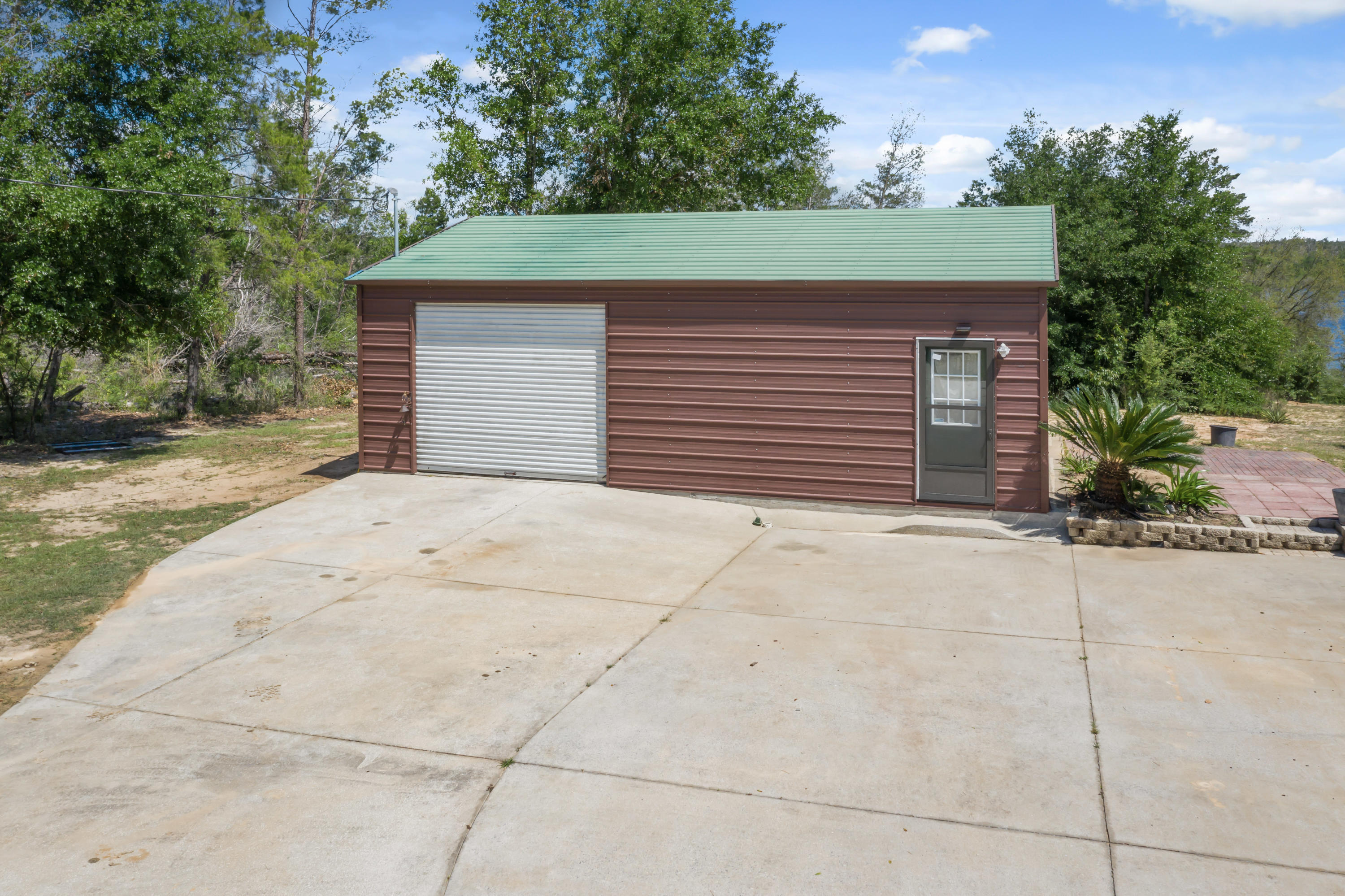 4891 Lake Ridge Drive Chipley, FL 32428 - Photo 3 of 29 Gallery Image 3
