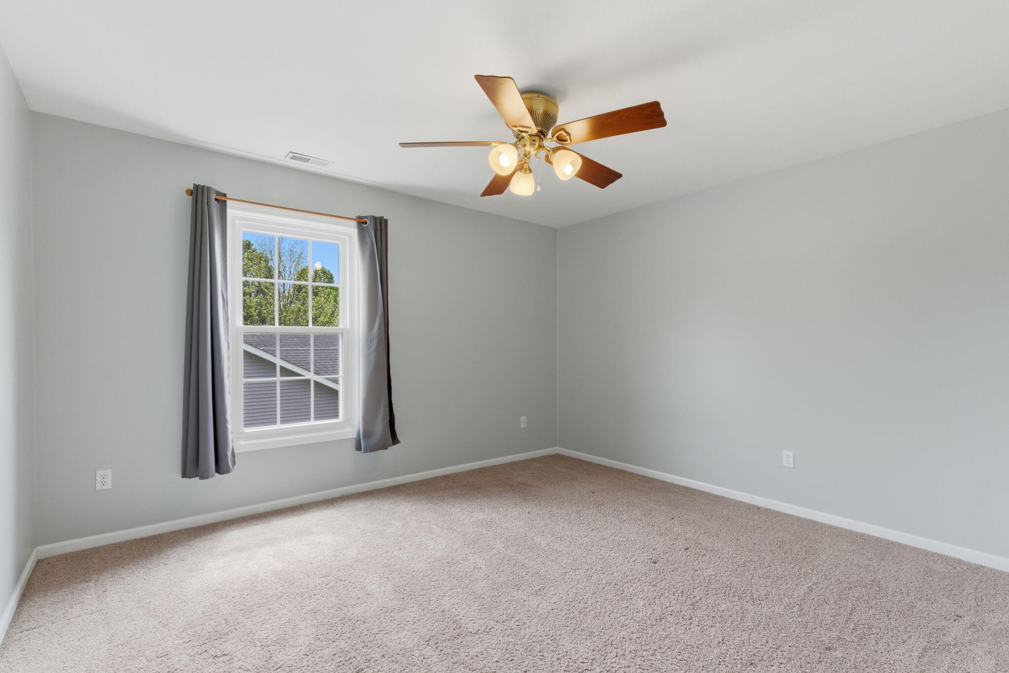 1406 Pine Creek Road Valparaiso, IN 46383 - Photo 20 of 30 2048x1367