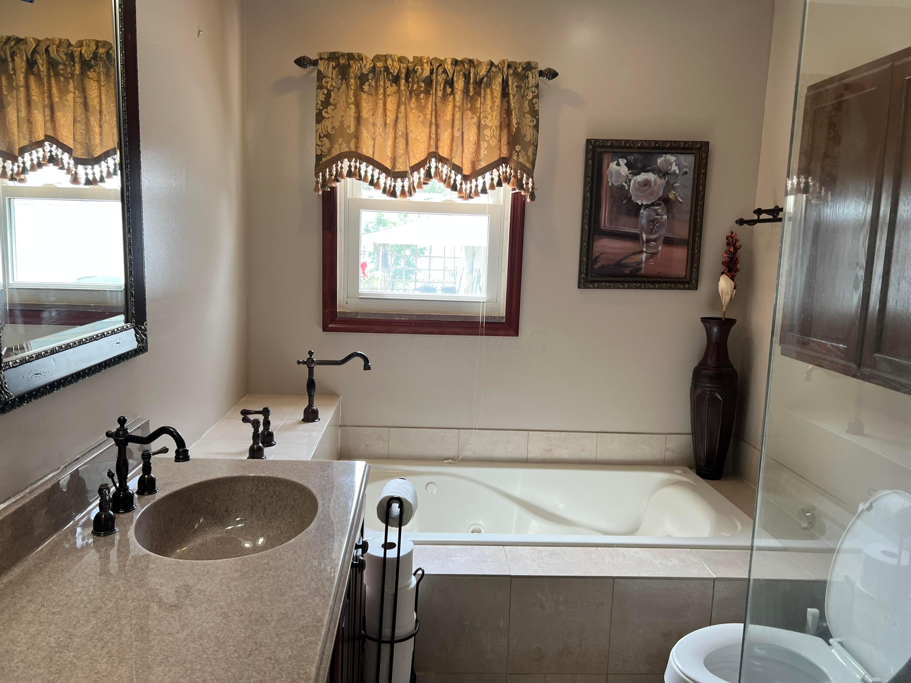 3225 Whitehead Road Columbus, OH 43204 - Photo 10 of 28
