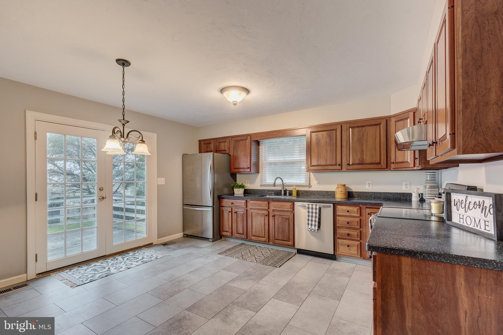 16009 Trenton Road Upperco, MD 21155 - Photo 10 of 43 New stainless steel appliances
