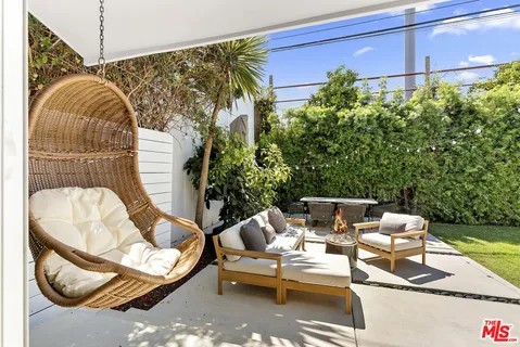$2,290,000 | 3867 Lyceum Avenue, Los Angeles, CA 90066