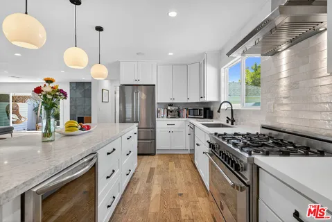 $2,290,000 | 3867 Lyceum Avenue, Los Angeles, CA 90066