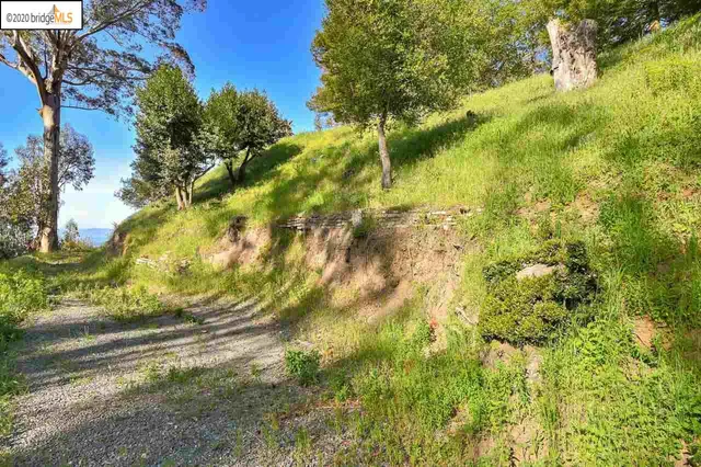 $1,750,000 | 5100 Thorndale Drive, Oakland, CA 94611