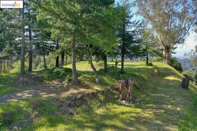 $1,750,000 | 5100 Thorndale Drive, Oakland, CA 94611