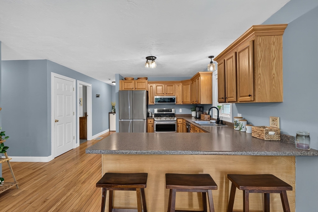 100 Mechanic Street Warren, MA 01083 - Photo 7 of 28
