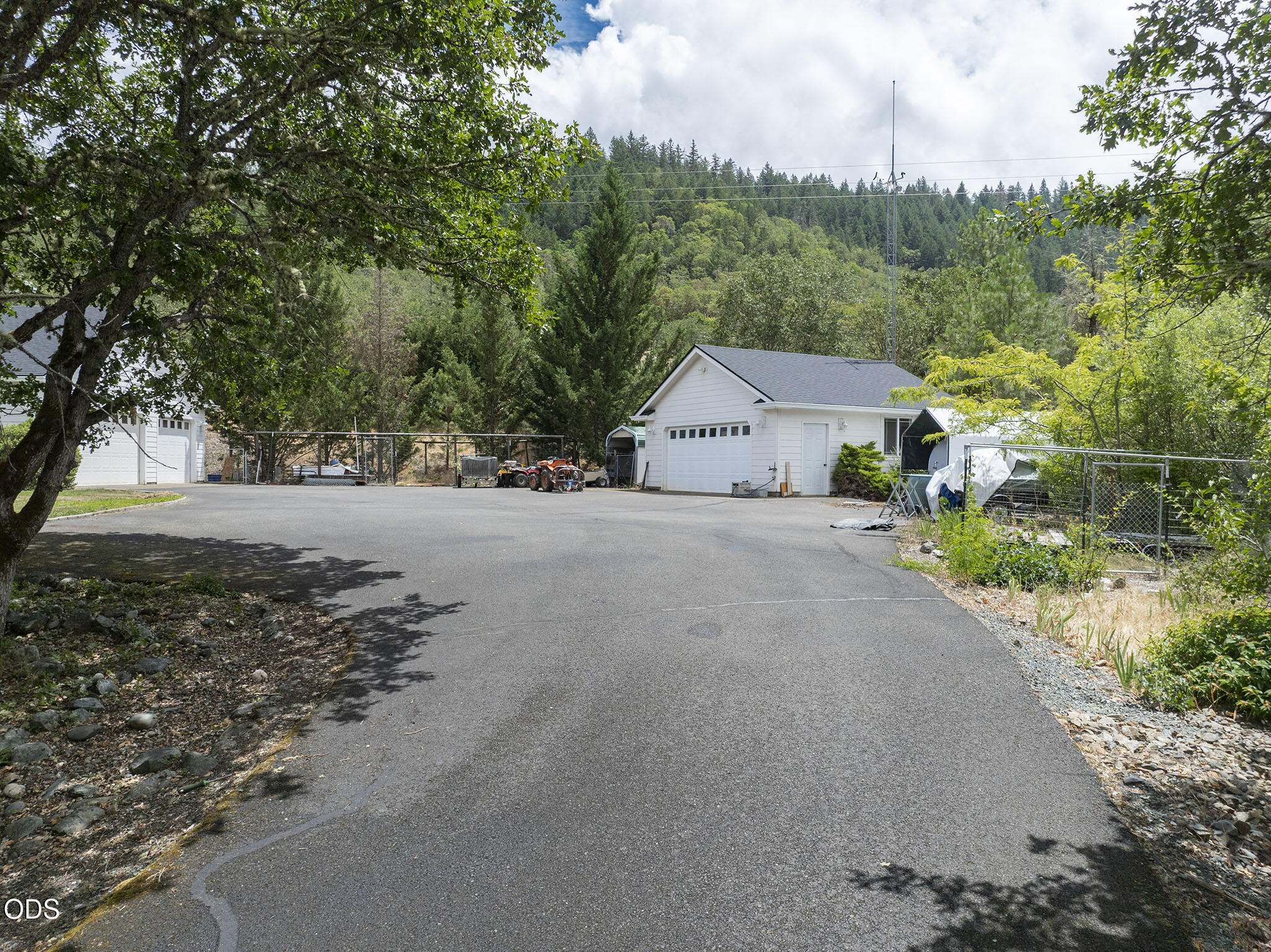 279 Ridgefield Road Grants Pass, OR 97527 - Photo 52 of 62