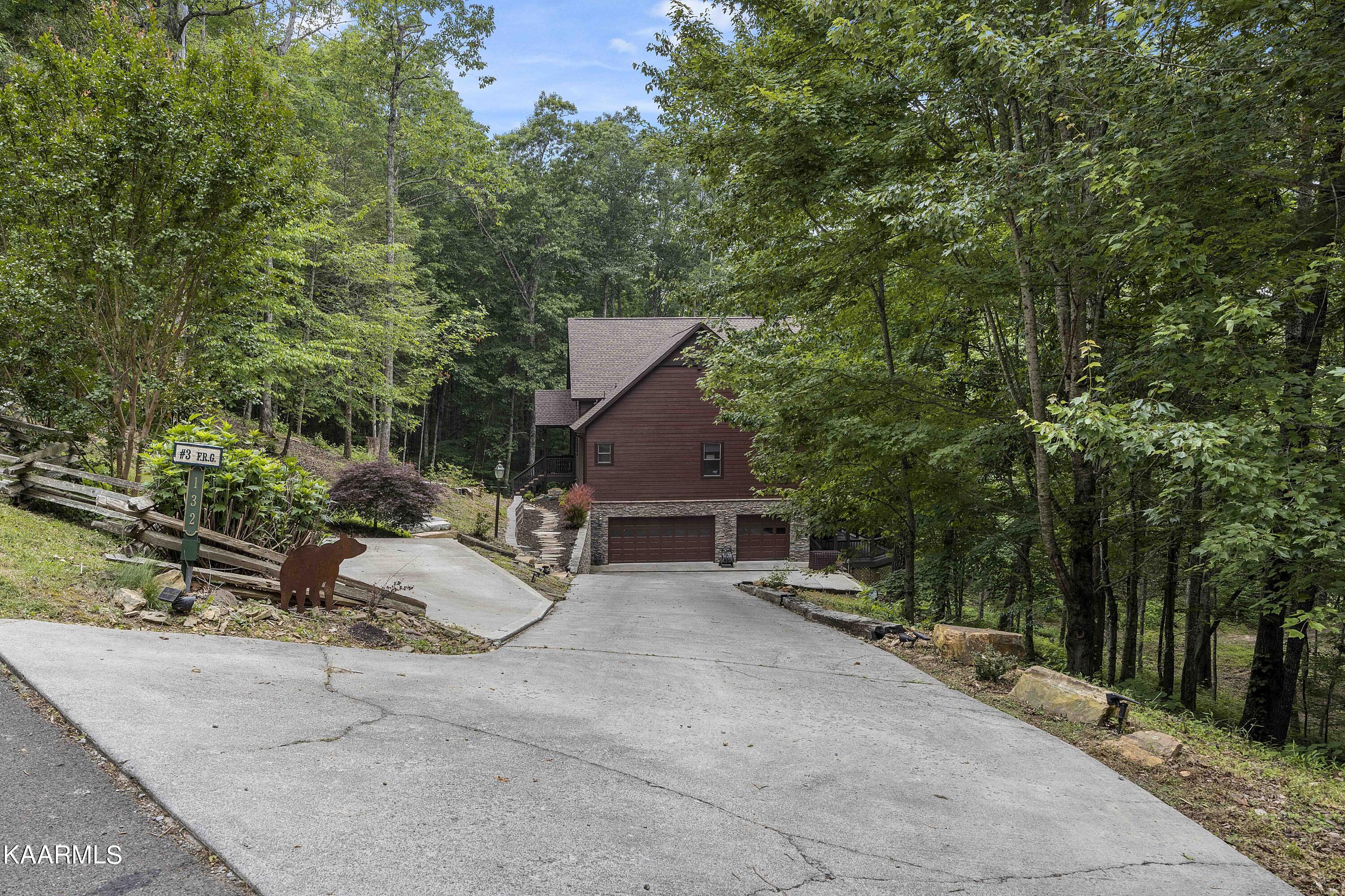 132 Fence Rail Gap Road Walland, TN 37886 - Photo 16 of 19 Driveway