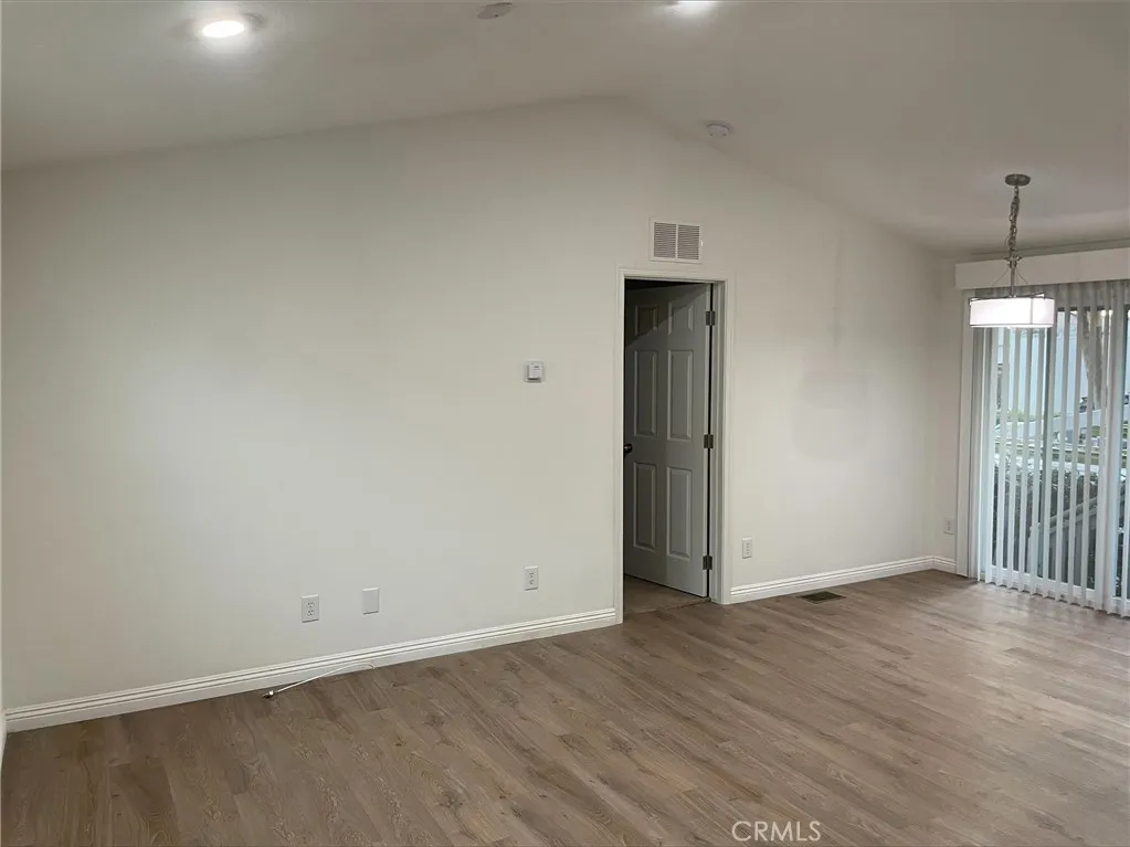 520 Pine Goleta Ca, Unit 4 Goleta, CA 93117 - Photo 11 of 13