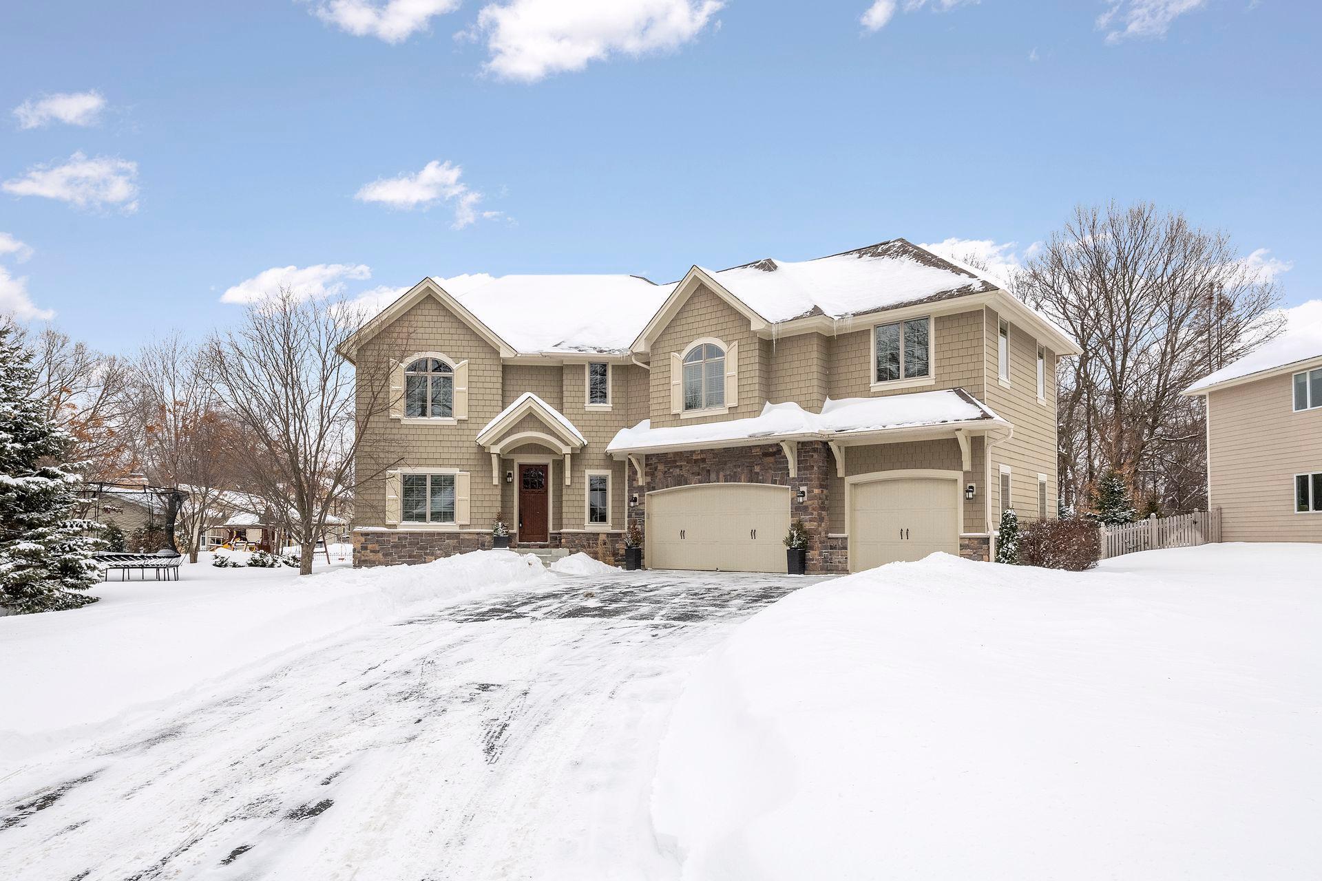 6488 Murray Hill Road Chanhassen, MN 55331 - Photo 3 of 56 Gallery Image 3