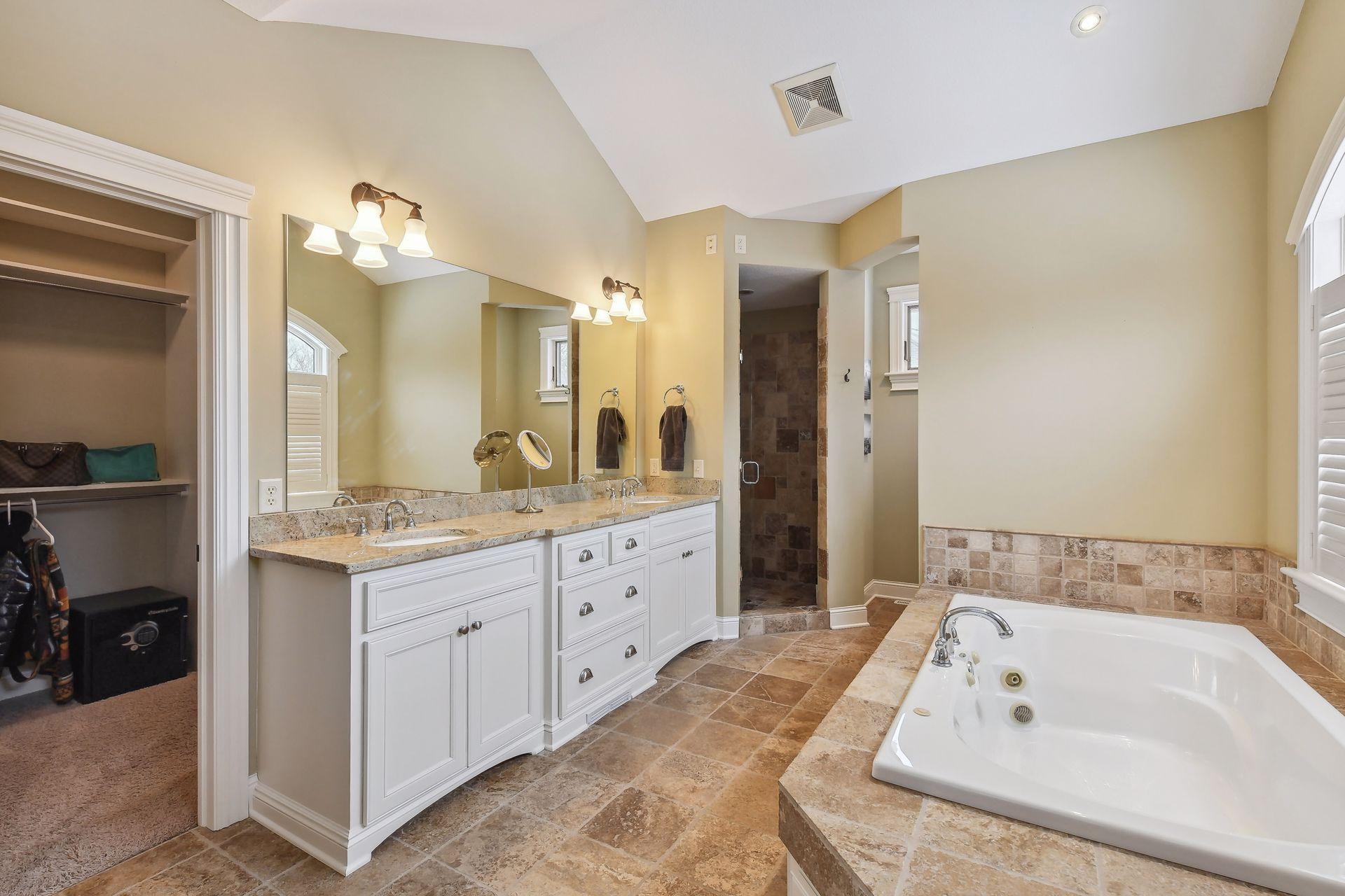 6488 Murray Hill Road Chanhassen, MN 55331 - Photo 31 of 56 Gallery Image 31