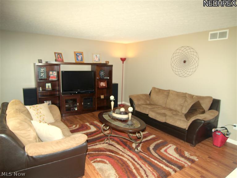 7703 Chaffee Road Northfield, OH 44067 - Photo 6 of 23 Gallery Image 6