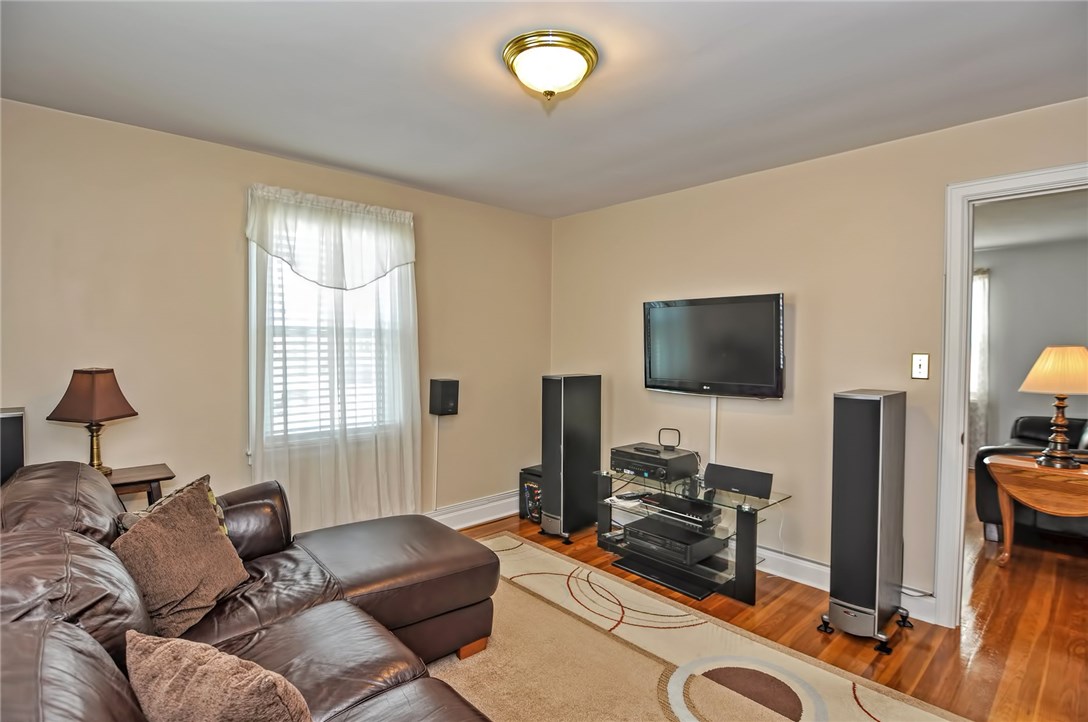 47 Slade Street Pawtucket, RI 02861 - Photo 11 of 24 Bedroom 3