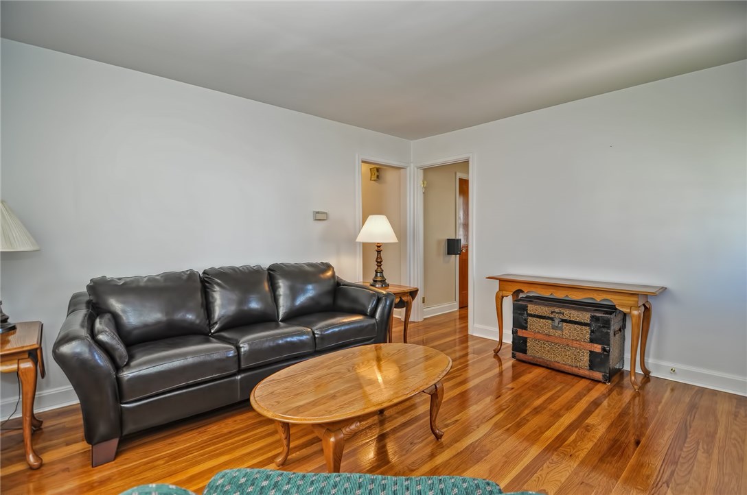 47 Slade Street Pawtucket, RI 02861 - Photo 5 of 24 Living room