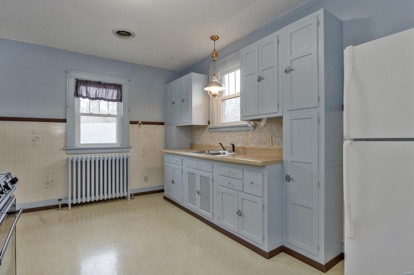 935 Main Street Alton, IL 62002 - Photo 21 of 27 Gallery Image 21