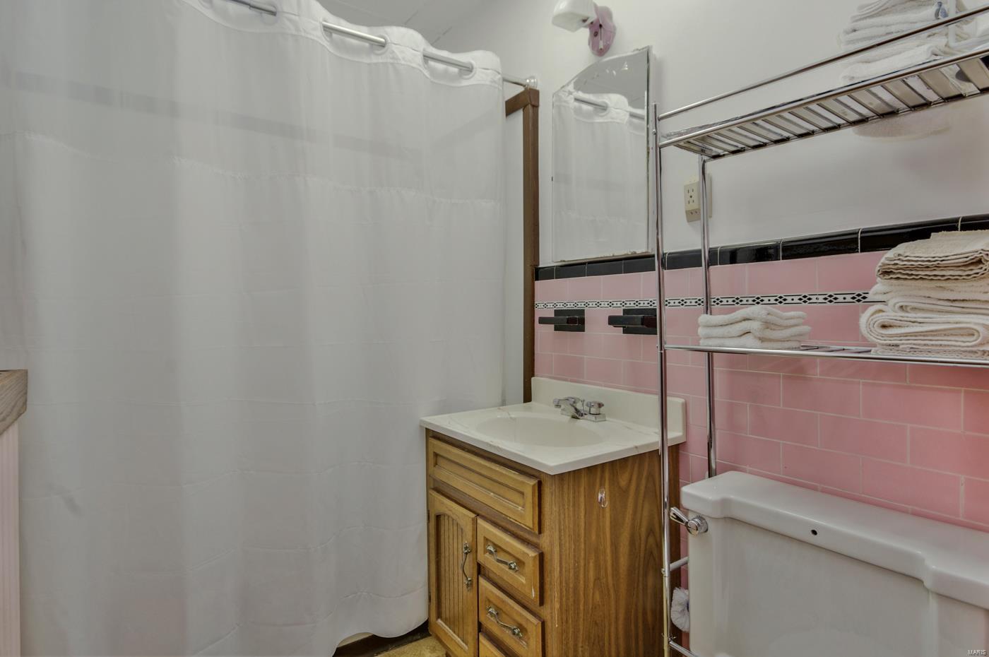 935 Main Street Alton, IL 62002 - Photo 23 of 27 Gallery Image 23