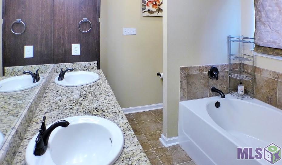 11432 Rosedale Avenue Denham Springs, LA 70726 - Photo 8 of 10 Gallery Image 8