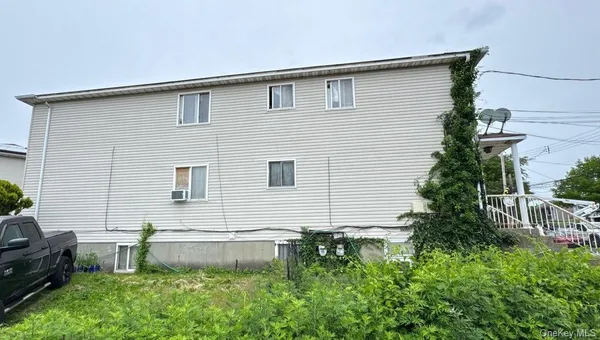$1,001,000 | 146-66 222nd Street | Brookville