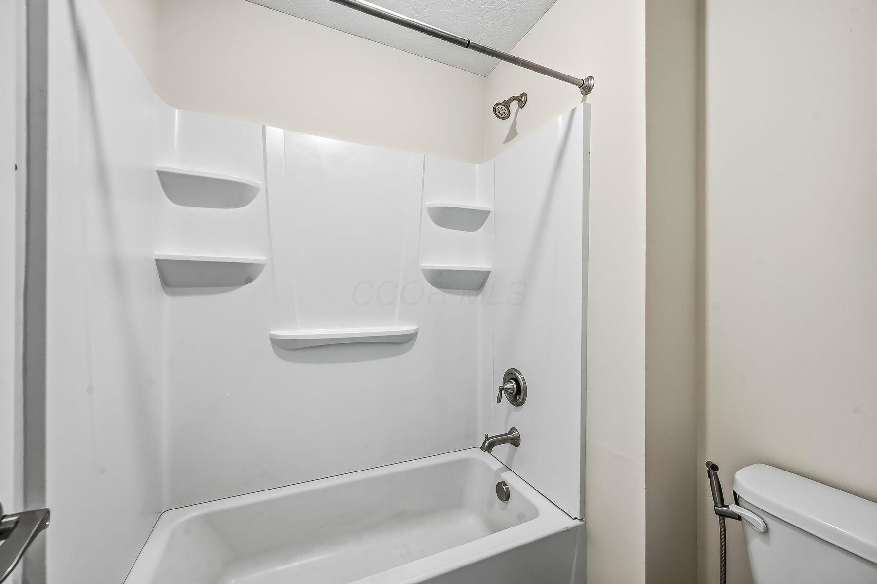 324 Solar Wind Road Delaware, OH 43015 - Photo 43 of 59 Full Bath #3