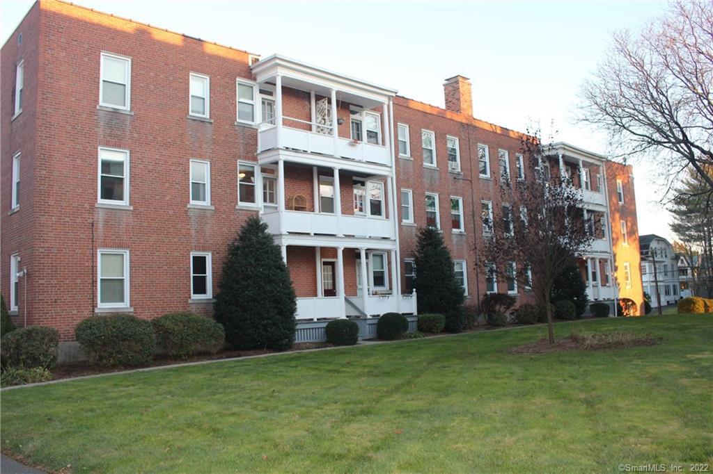 11 Robin Road, Unit A West Hartford, CT 06119 - Photo 1 of 1