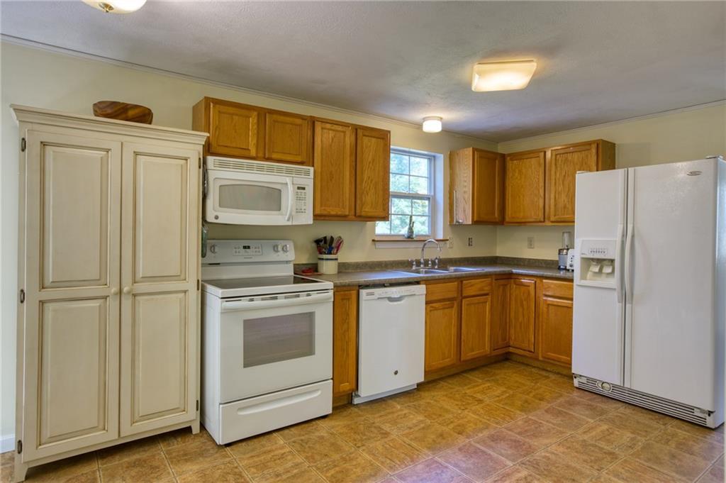 3 Eagle Point Road Newcastle, ME 04553 - Photo 6 of 27 Photo