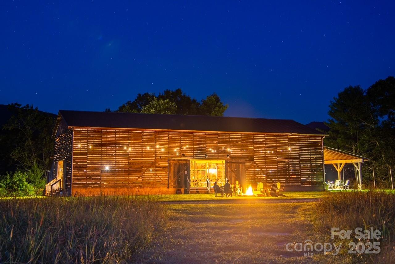 1295 Paint Rock Road Hot Springs, NC 28743 - Photo 8 of 29 a view of an ocean